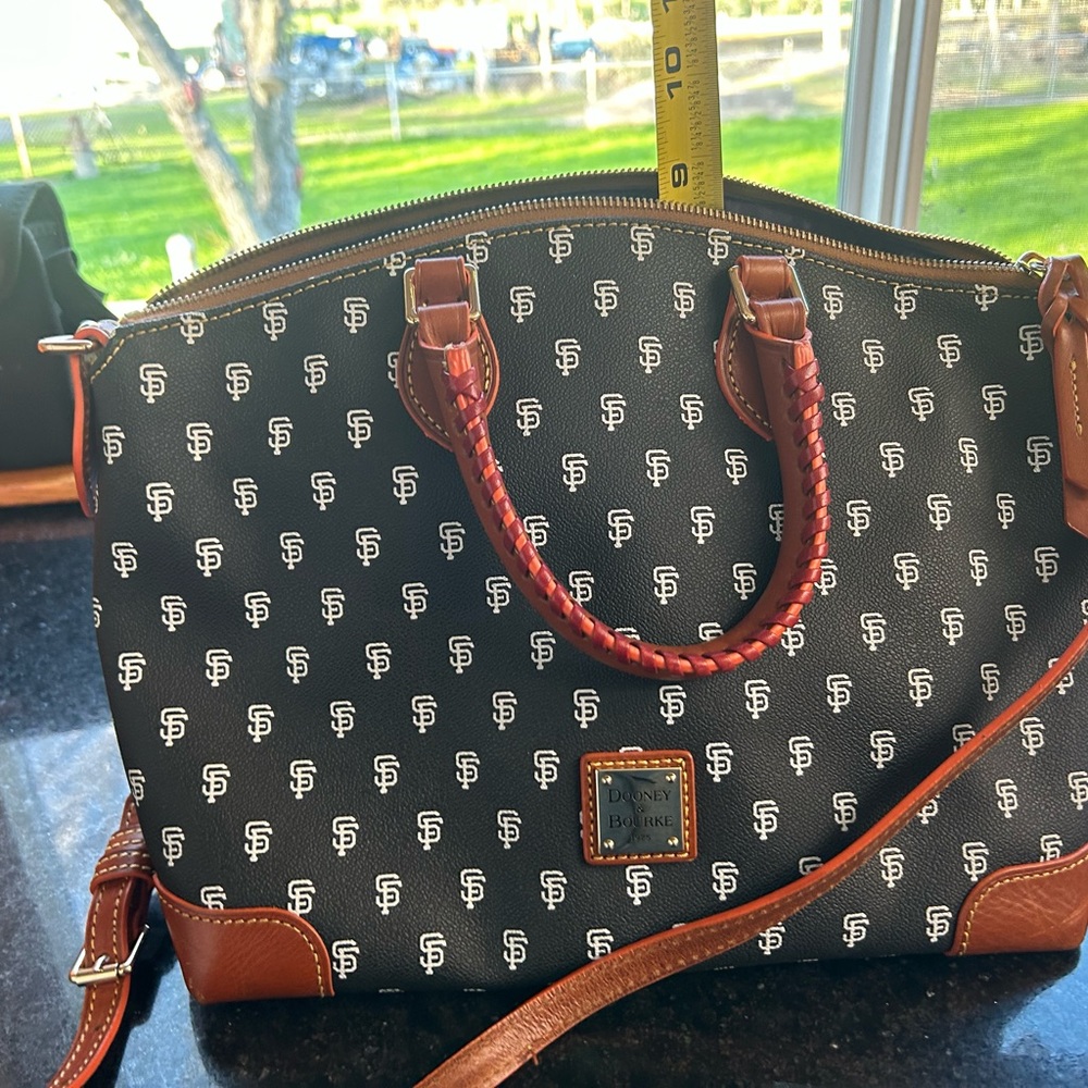 San Francisco Giants Dooney & Bourke SF Logo  Zip Zip Satchel - Picture 5 of 5